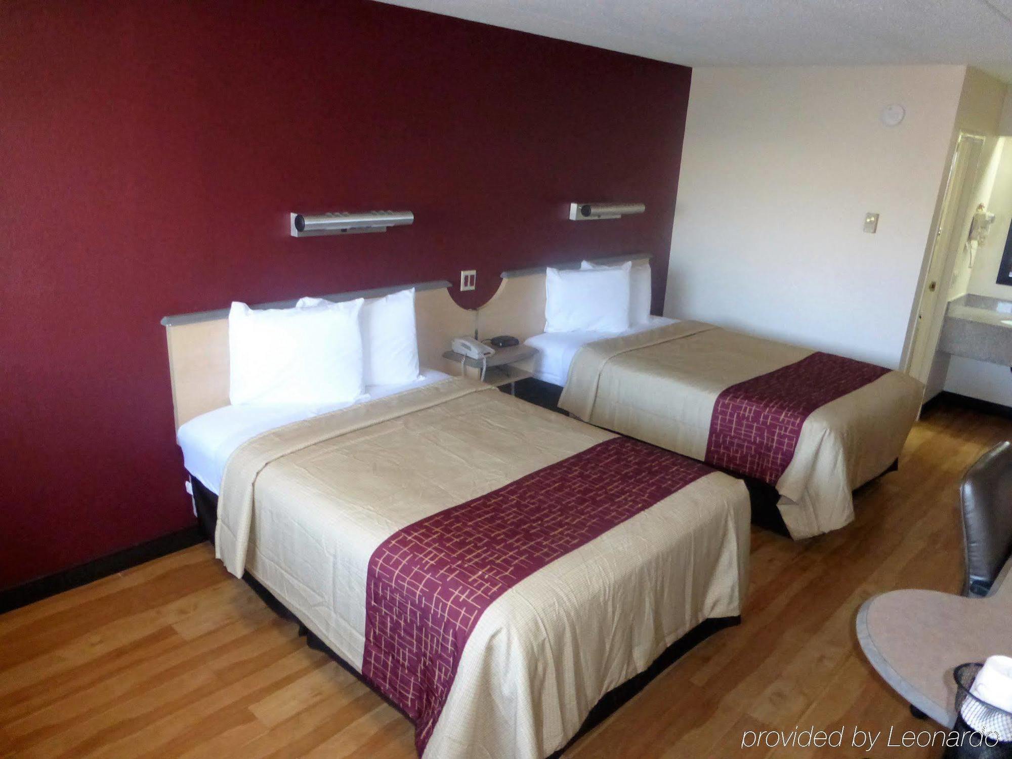 Red Roof Inn Cincinnati East - Beechmont Cherry Grove Exteriér fotografie